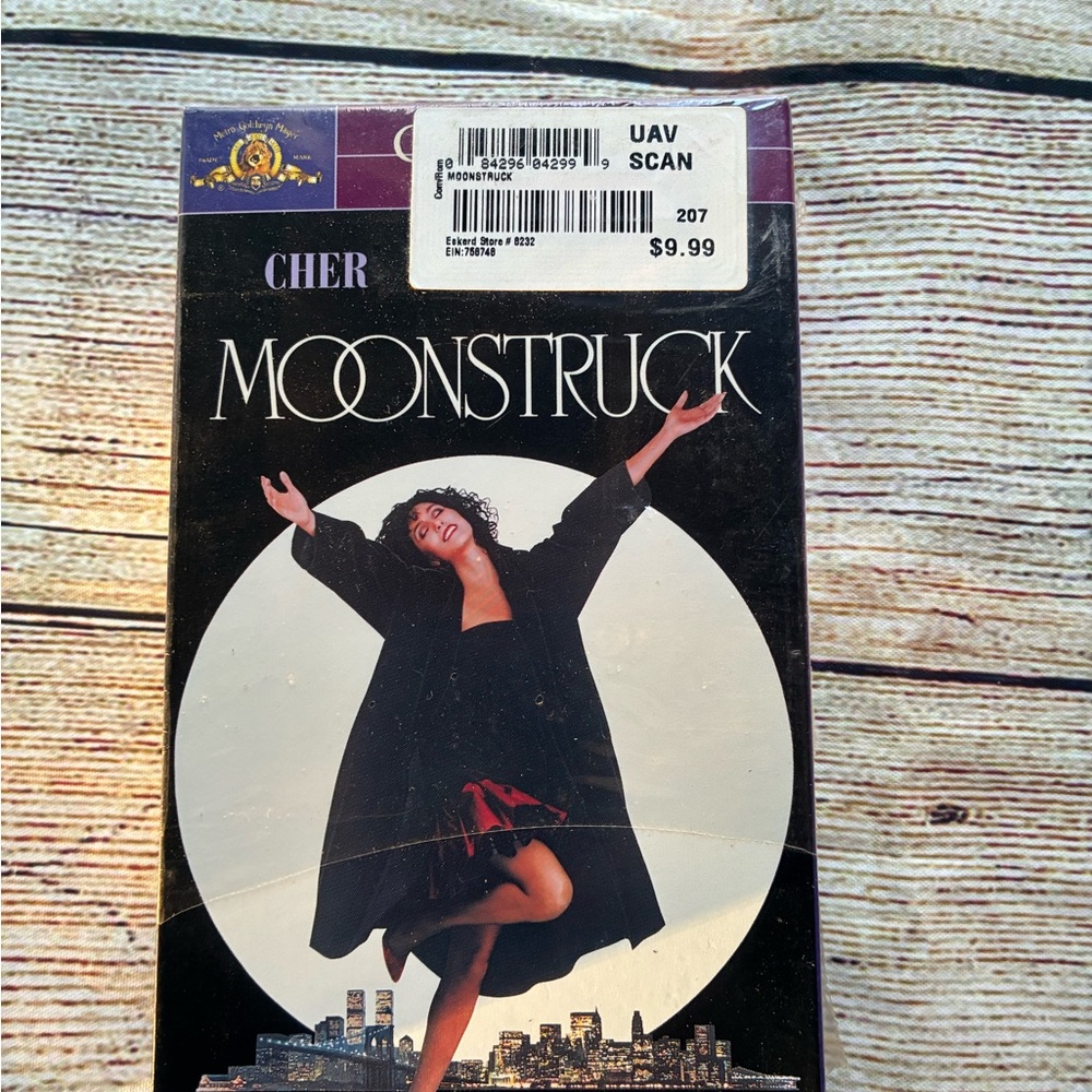 Moonstruck VHS Tape